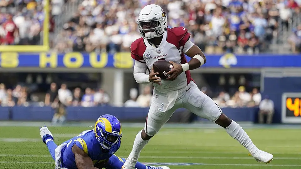 NFL: Cardinals venció a Rams y mantiene el invicto