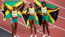 Tokio 2020: Jamaica hizo el 1-2-3 más récord olímpico en la Final de los 100m planos femenil