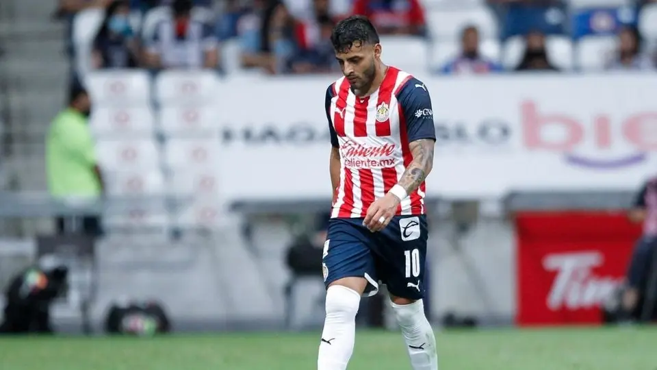 Chivas: Alexis Vega, descartado para el juego vs Tigres