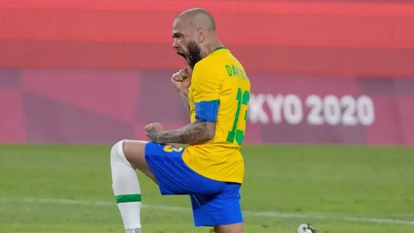 Dani Alves tras vencer al Tri Olímpico: 'Viva México cabr...'
