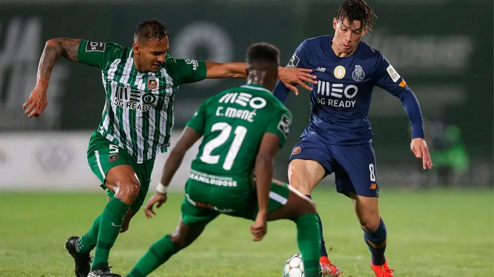 Tecatito Corona: Sin el mexicano, Porto goleó al Rio Ave y aseguró el segundo lugar