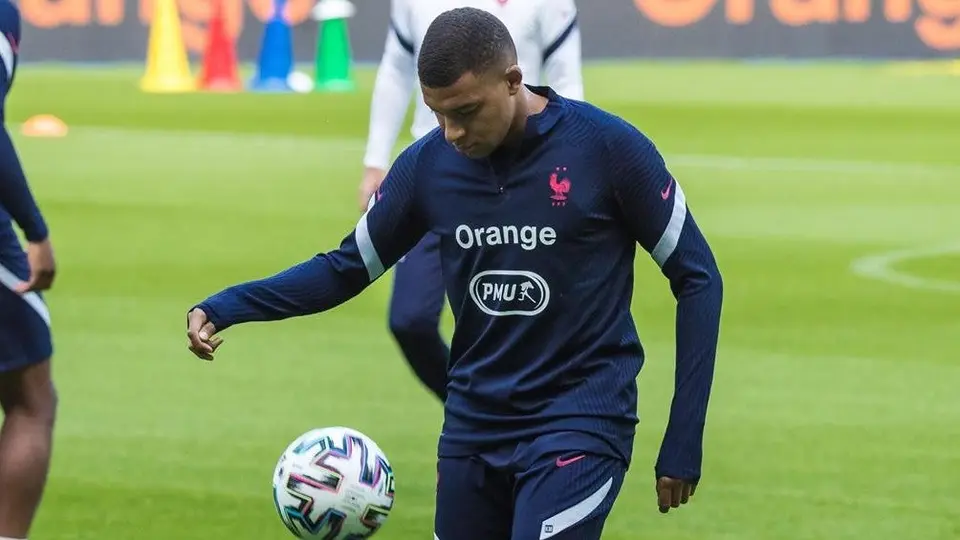 Francia: Kylian Mbappé confirmó roce con Olivier Giroud