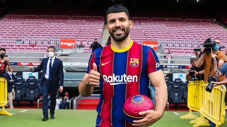 Kun Agüero en presentación en el Camp Nou: 'Llego al mejor equipo del mundo'