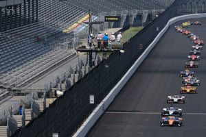 Indy 500 abre sus puertas para recibir a 135 mil aficionados