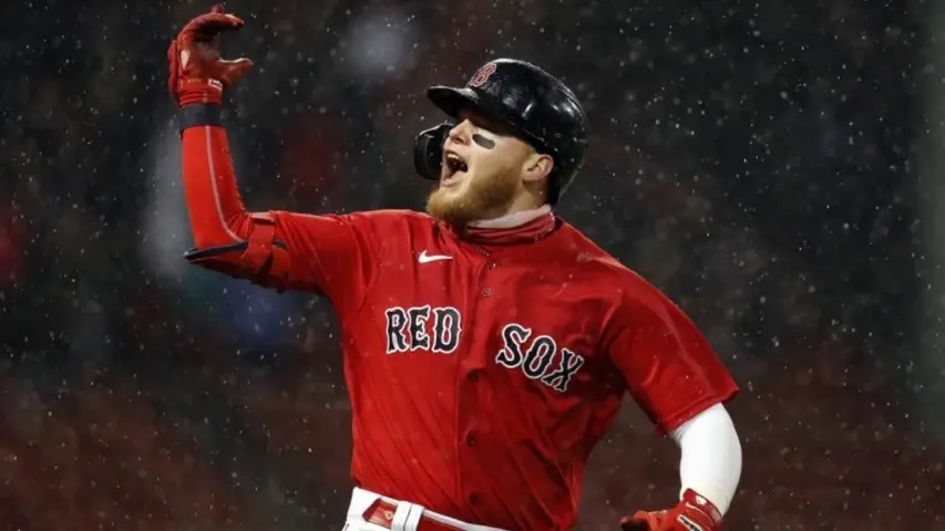 Alex Verdugo en juego con los Boston Red Sox | AP