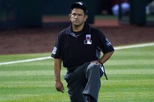 MLB: Umpire mexicano Alfonso Márquez participará en la Serie Mundial