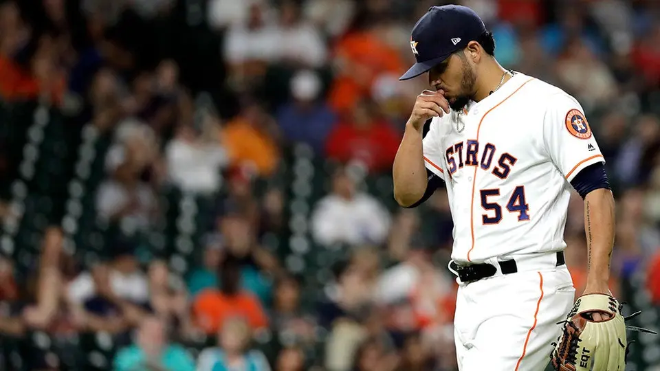 Diablos Rojos: Roberto Osuna, en negociaciones con los Pingos