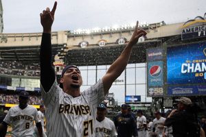 MLB: Brewers, de Luis Urías, amarró título de División al derrotar a los Mets