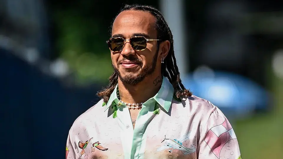 Lewis Hamilton renovó con Mercedes hasta 2023