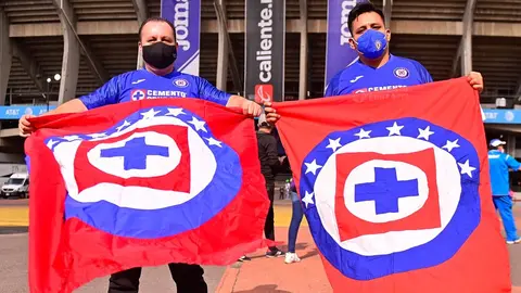 Cruz Azul: Playeras de con la 'novena' en el escudo son vendidas en el Azteca