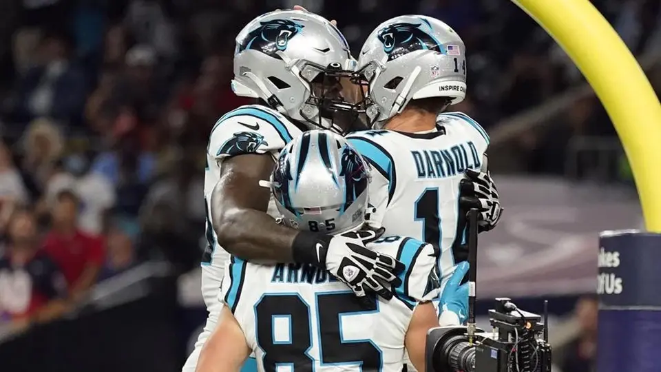 NFL: Panthers mantuvo el invicto tras derrotar a Texans en arranque de la S3