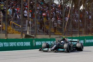 F1: Lewis Hamilton se quedó con el GP de Brasil y reduce desventaja en el campeonato