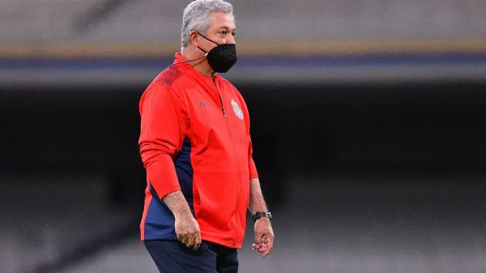 Chivas: Michel Leaño pidió su interinato hasta fin del torneo