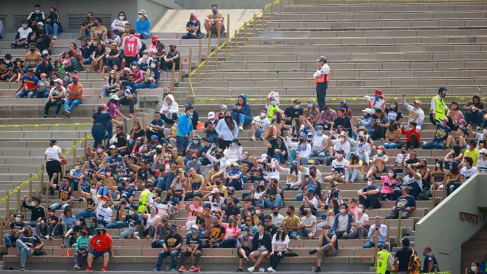 Pumas Femenil: Afición de las felinas, sin 'sana distancia' durante partido vs Necaxa