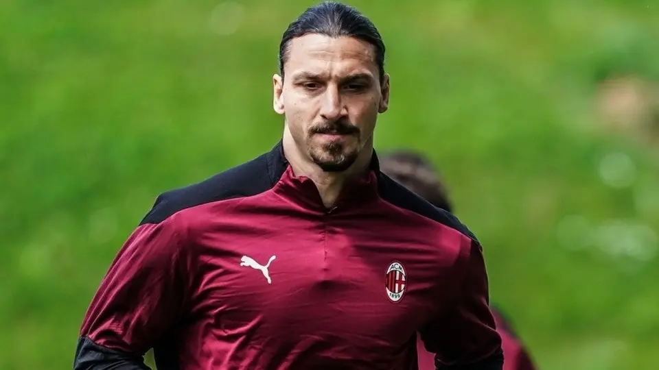 Milan: Zlatan Ibrahimovic habría intentado regresar al PSG