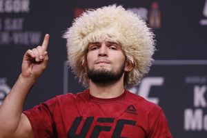 Khabib Nurmagomédov: Peleador de UFC firmó con equipo de futbol de Rusia