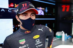 Checo Pérez sobre Marko: 'Es bueno tener a alguien que te diga directamente lo que piensa'