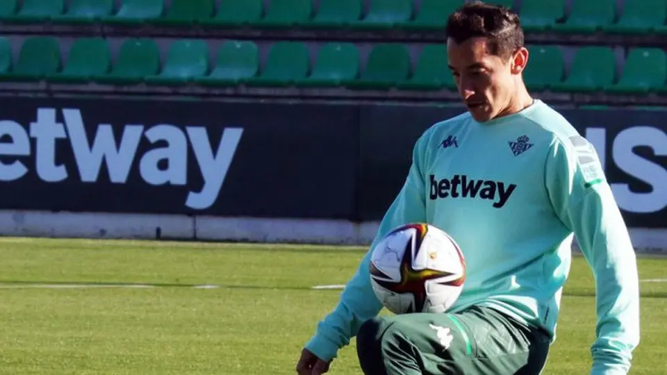 Andrés Guardado: Betis confirmó la alta del mexicano previo a juego ante Valencia