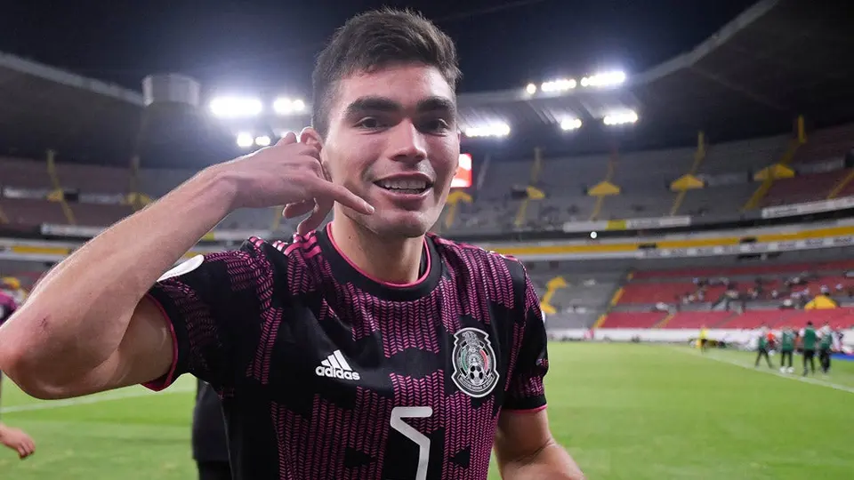 Johan Vásquez tras su fichaje al Genoa: 'Me gustaría quedarme muchos años en Europa'
