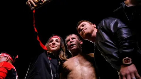Hija de JC Chávez se quejó de sentarse junto a familia del Canelo: 'Para mi pinc... mala suerte...'