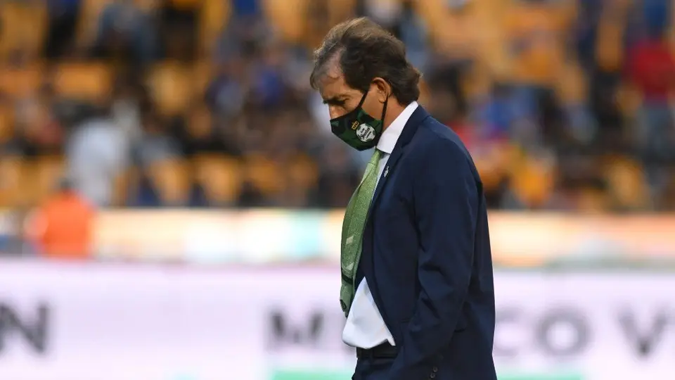 Santos: Guillermo Almada, destituido como DT de los Guerreros