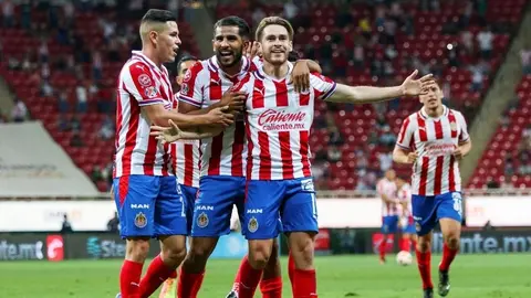 Chivas presentó sus nuevos uniformes para el Apertura 2021