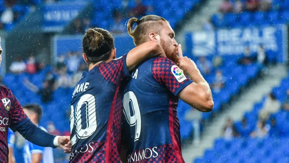 Nacho Ambriz: Huesca venció a la Real Sociedad B y regresó a la senda del triunfo