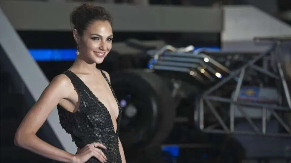 Gal Gadot: Reveló que perdió parte de un dedo tras sufrir accidente en su casa