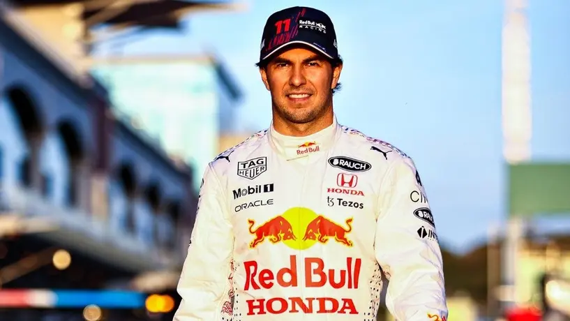 Checo Pérez: 'Ha sido un viernes positivo, deberíamos ir bien en calificación'