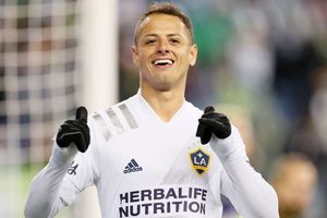 Chicharito Hernández: Hizo mofa de su falla frente al marco con escena de Spider Man