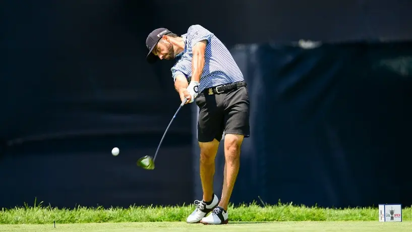 Abraham Ancer regaló cervezas para festejar un hoyo en uno