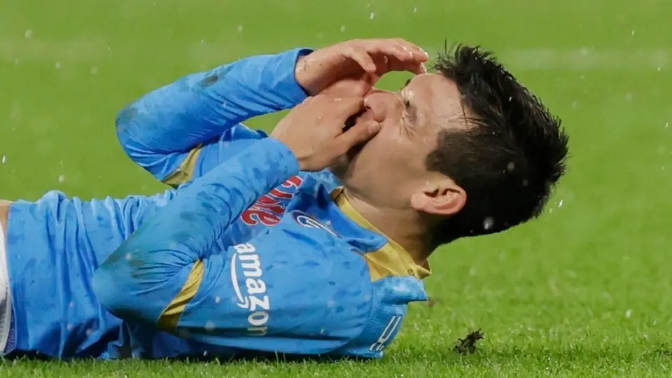 Chucky Lozano: Sufrió traumatismo craneofacial tras lesión ante Leicester City
