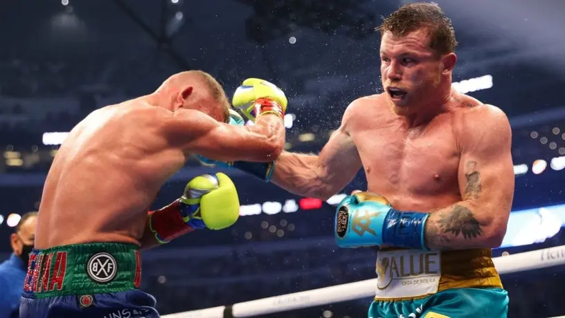 Canelo Álvarez presumió en sus redes sociales cómo derrotó a Saunders