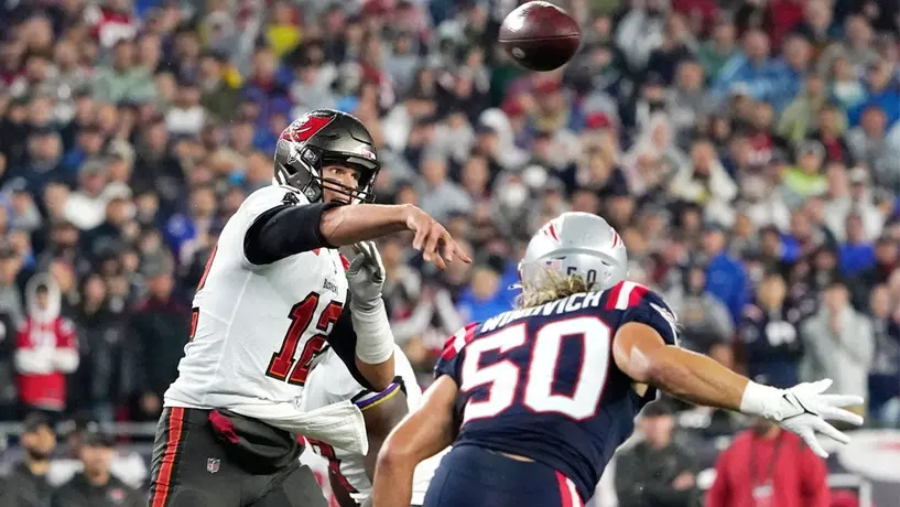 Tom Brady rompió récord de yardas aéreas en juego ante New England