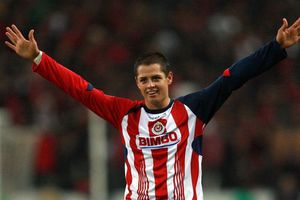 Chicharito festejó los 115 años de Chivas con foto retro en redes sociales