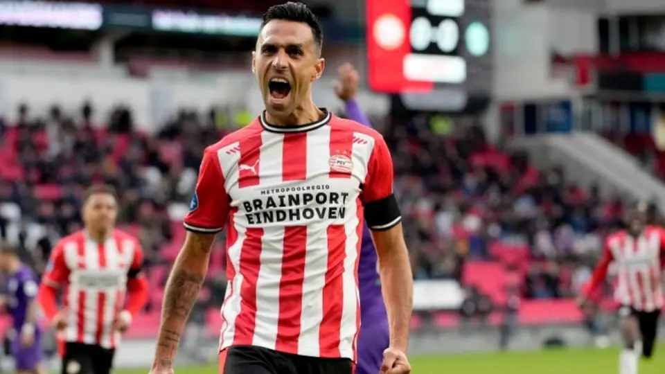 Eredivisie: PSV Eindhoven derrotó al Groningen por la mínima diferencia