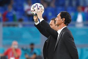 Eurocopa 2020: Balón del partido inaugural llegó al árbitro en auto a control remoto