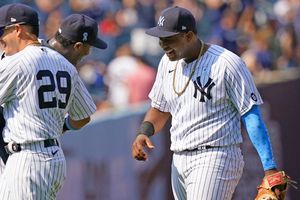 Yankees: Terminaron juego con triple play en victoria ante Athletics