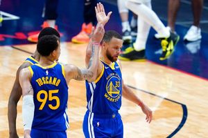 Juan Toscano: El mexicano asistió tres veces en triunfo de Warriors sobre Thunder