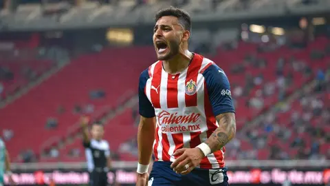 Alexis Vega presumió su nueva joya, inspirada en los aros olímpicos