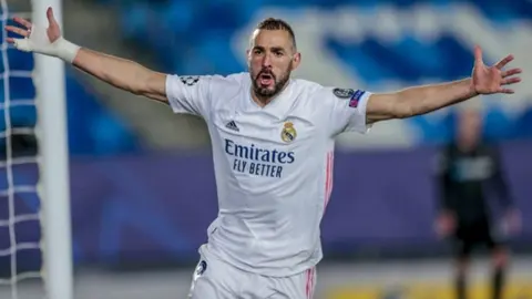 Real Madrid: Karim Benzema estaría por renovar como merengue hasta 2023
