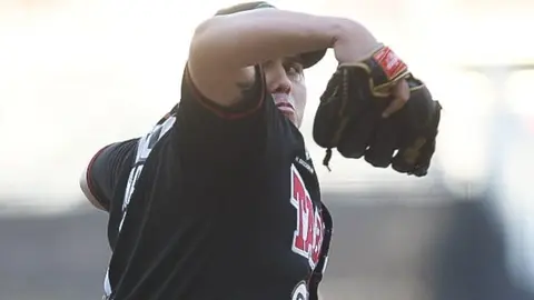 Olmecas vence a Diablos en el segundo de la serie