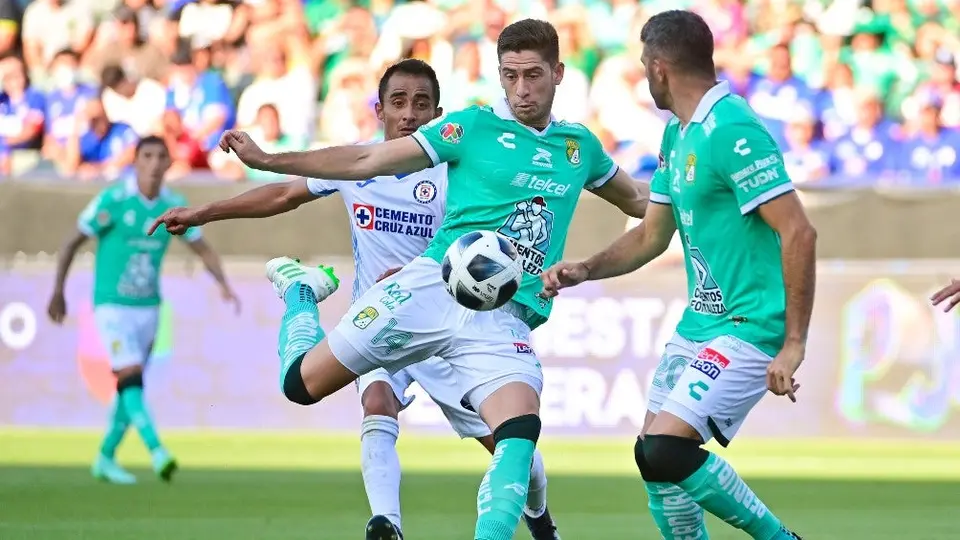 Ariel Holan sobre debut de Ormeño: 'Demostró que en el área es muy eficaz'