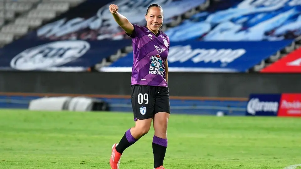 Charlyn Corral: 'Estoy impresionada con lo que vive una jugadora profesional en México'
