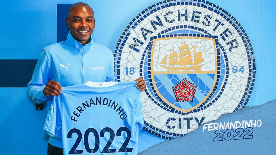Manchester City: Fernandinho renovó hasta 2022 con los Citizens