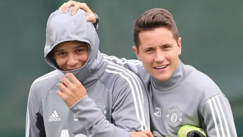Ander Herrera trolleó a Marcos Rojo por usar extintor en la pelea de Boca Jrs