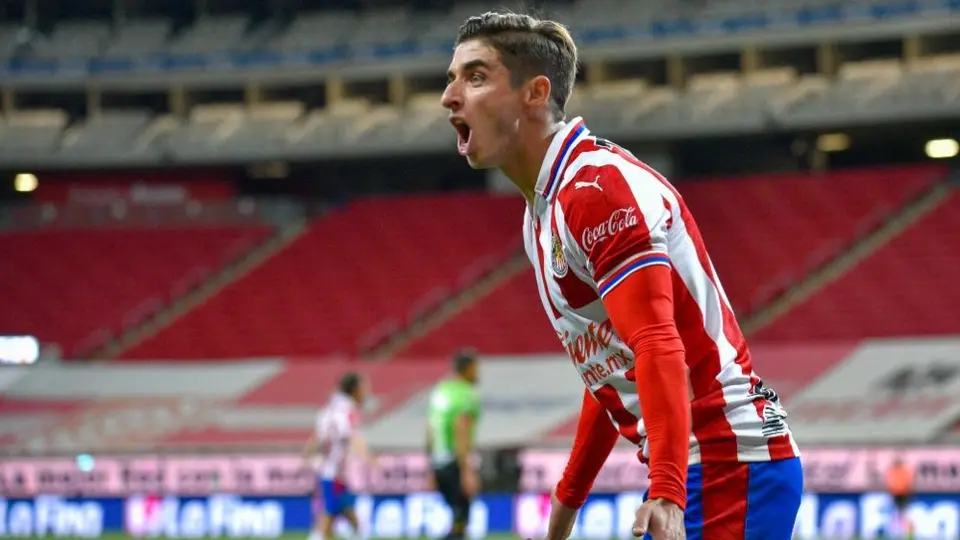 Chivas: Isaác Brizuela se estrena como capitán del Rebaño vs Rayados