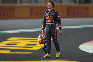 Checo Pérez lamentó ser eliminado del GP de Arabia Saudita: "Una pena lo que sucedió”