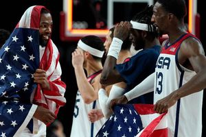 Durant: 'Peleamos todo el año, pero en JO nos convertimos en hermanos'