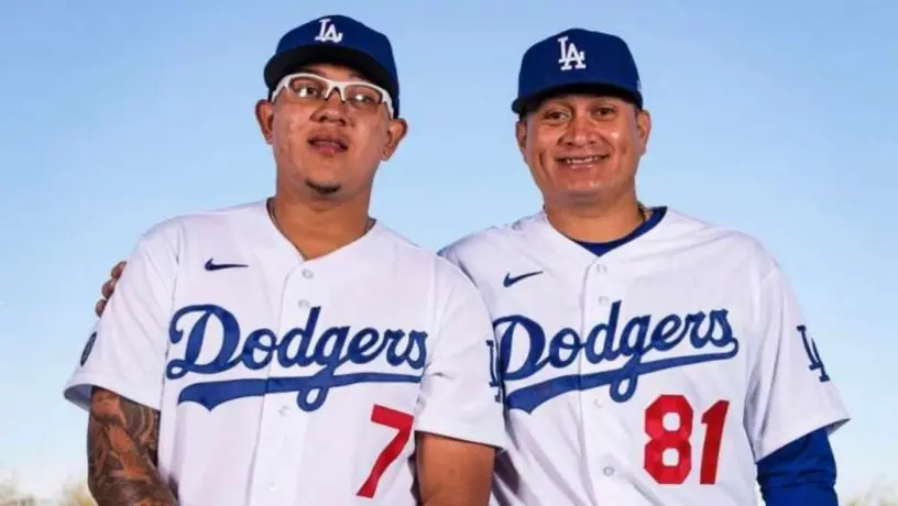 Julio Urías y Víctor González: Estuvieron juntos en mismo juego por segunda vez en su carrera